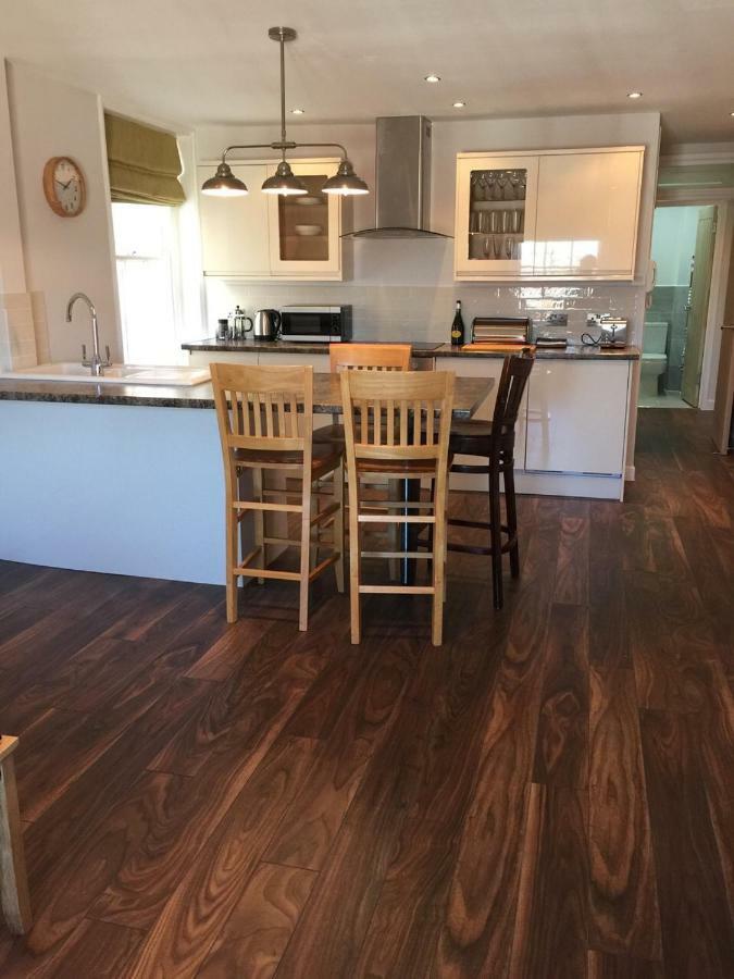 Modern One Bedroom Apartment Near The Seafront Portsmouth Exteriör bild