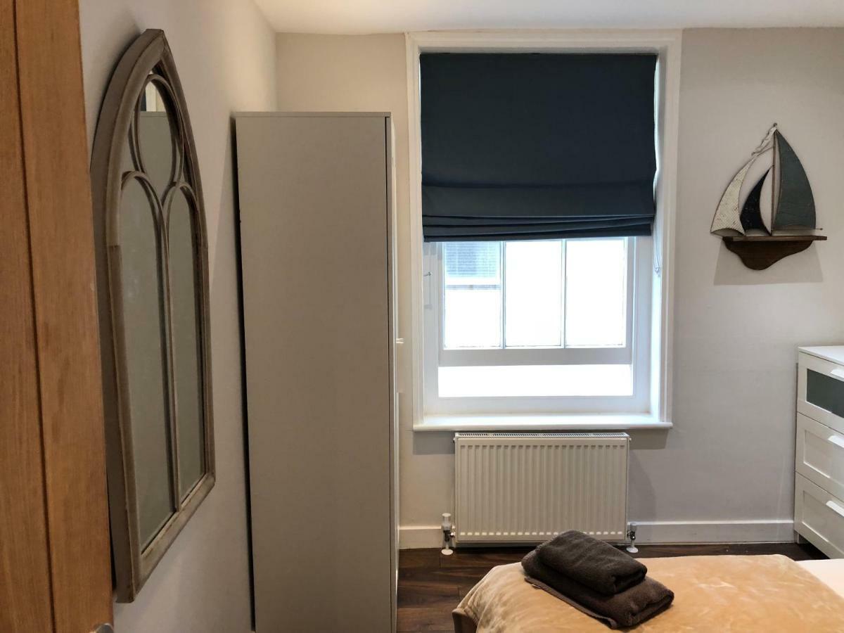 Modern One Bedroom Apartment Near The Seafront Portsmouth Exteriör bild